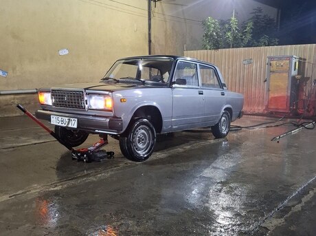 LADA (VAZ) 2107