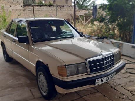 Mercedes 190