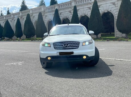 Infiniti FX35