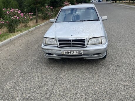 Mercedes C 220