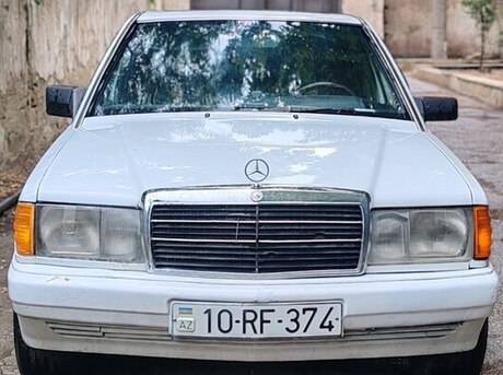 Mercedes 190