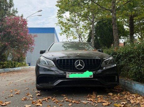 Mercedes E 220