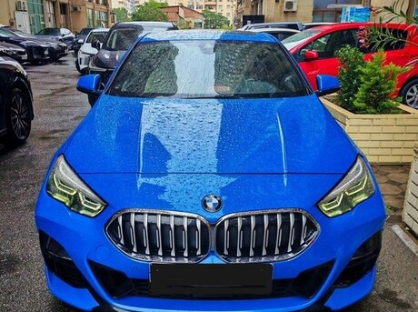 BMW 218
