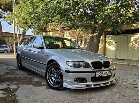 BMW 320