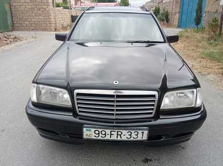 Mercedes C 200