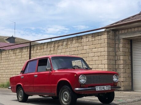 LADA (VAZ) 21011