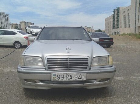 Mercedes C 220