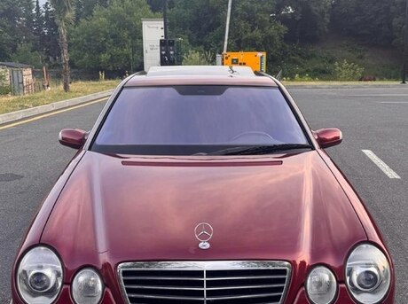Mercedes E 220