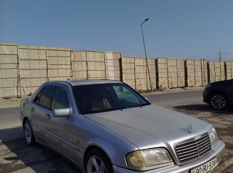 Mercedes C 230