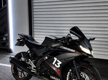 Yamaha R15