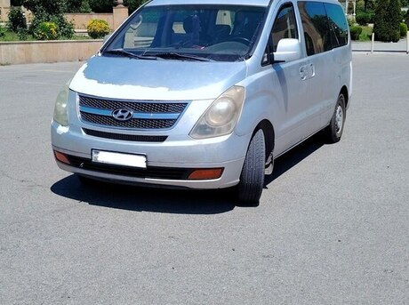 Hyundai H-1