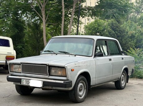 LADA (VAZ) 2107
