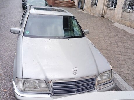 Mercedes C 220
