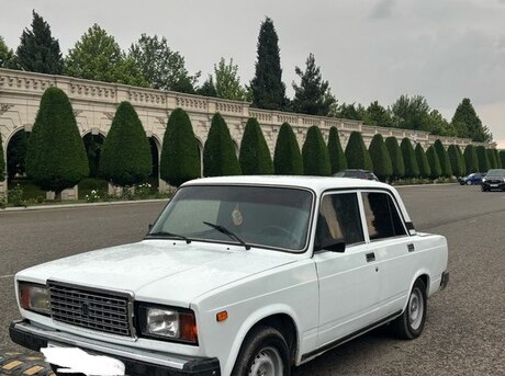 LADA (VAZ) 2107