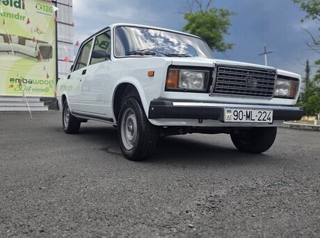 LADA (VAZ) 2107