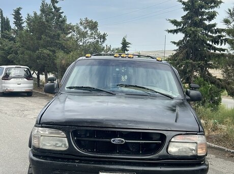 Ford Explorer
