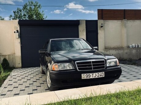 Mercedes C 220