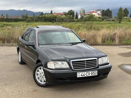 Mercedes C 230