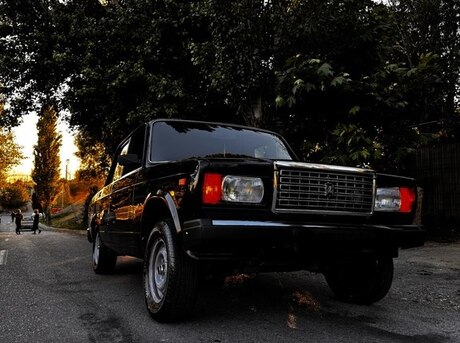 LADA (VAZ) 2107