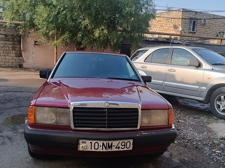 Mercedes 190