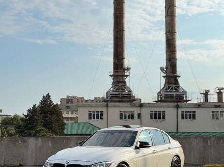 BMW 330