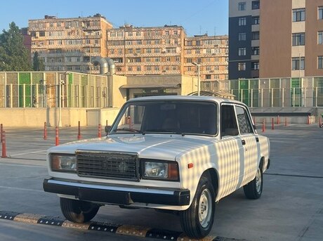 LADA (VAZ) 2107