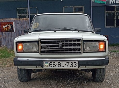 LADA (VAZ) 2107