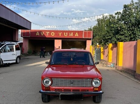 LADA (VAZ) 21011