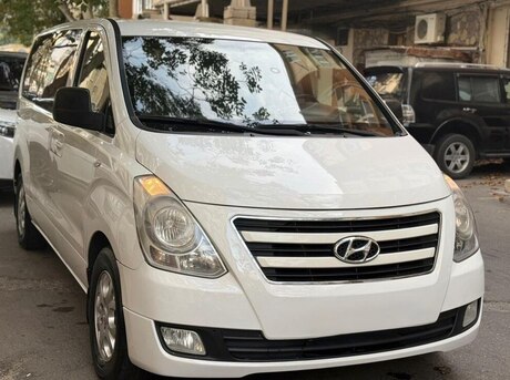 Hyundai H-1