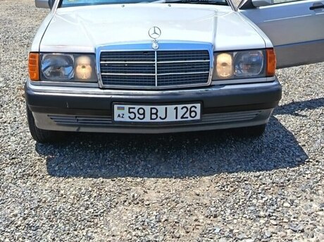 Mercedes 190