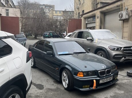 BMW 318