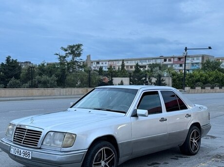 Mercedes E 220