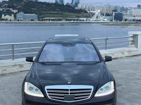 Mercedes S 320