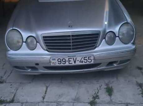 Mercedes E 220