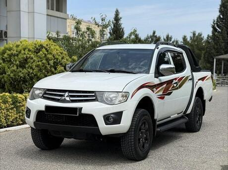 Mitsubishi L200