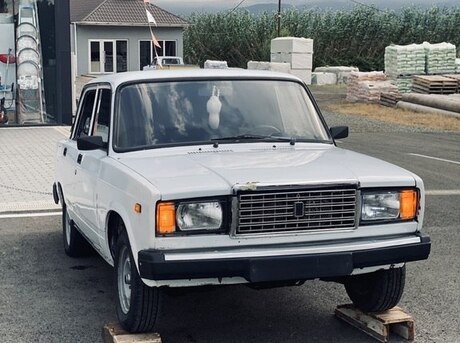 LADA (VAZ) 2107