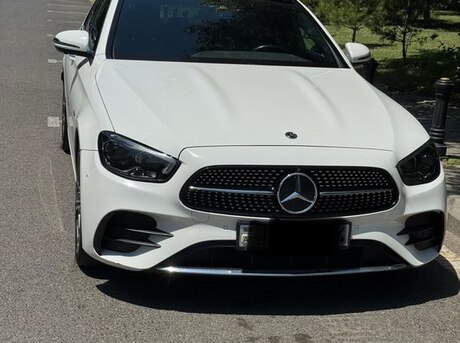 Mercedes E 300 e