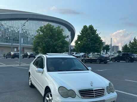 Mercedes C 240