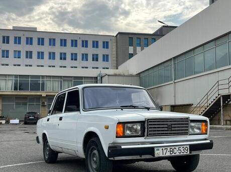 LADA (VAZ) 2107