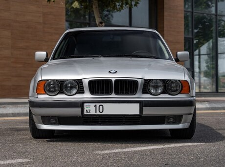 BMW 525