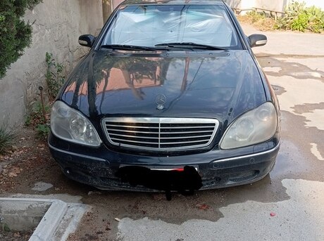 Mercedes S 320