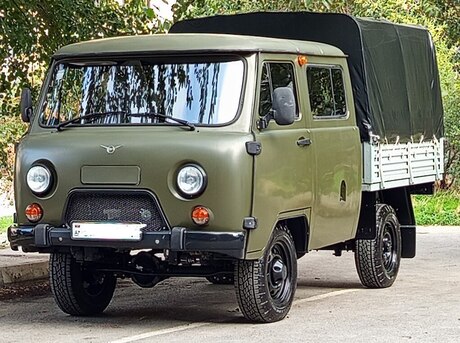 UAZ 390945