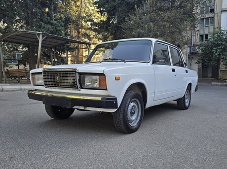 LADA (VAZ) 2107