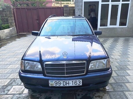 Mercedes C 180
