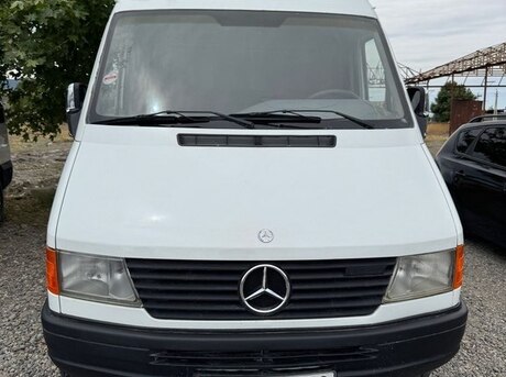 Mercedes Sprinter 312