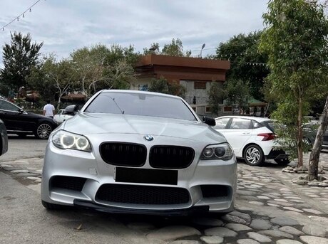 BMW 528
