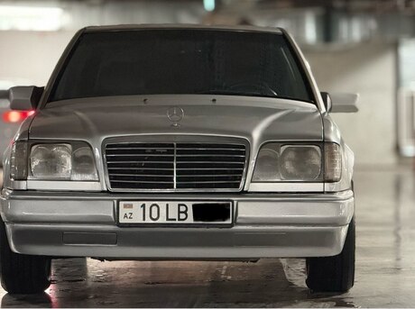Mercedes 200 E