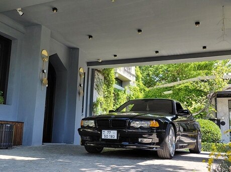 BMW 740