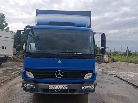 Mercedes Atego 818