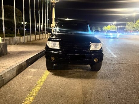 Mitsubishi Pajero io